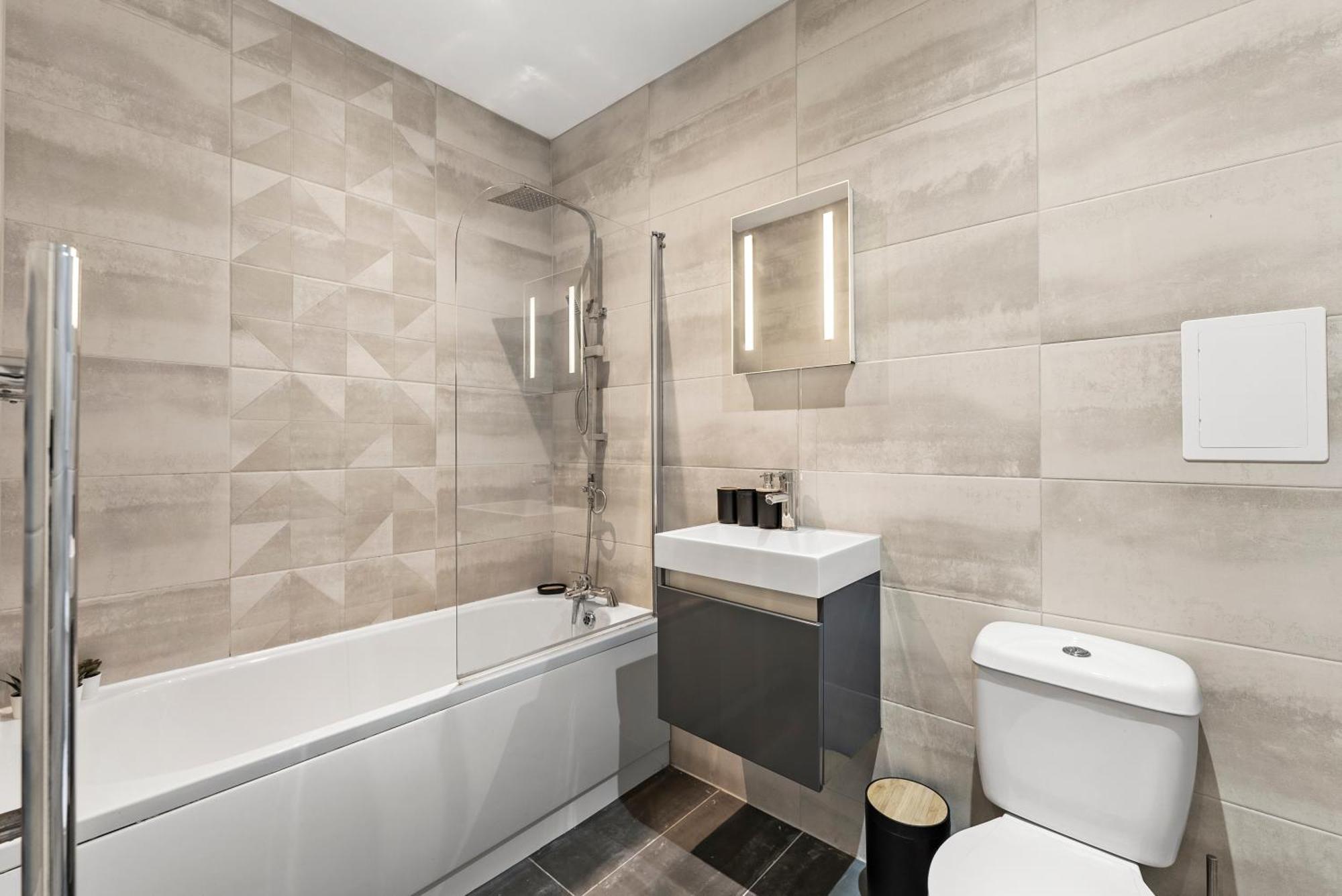 Comfortable 2-Bedroom Stay In NWI Exterior foto